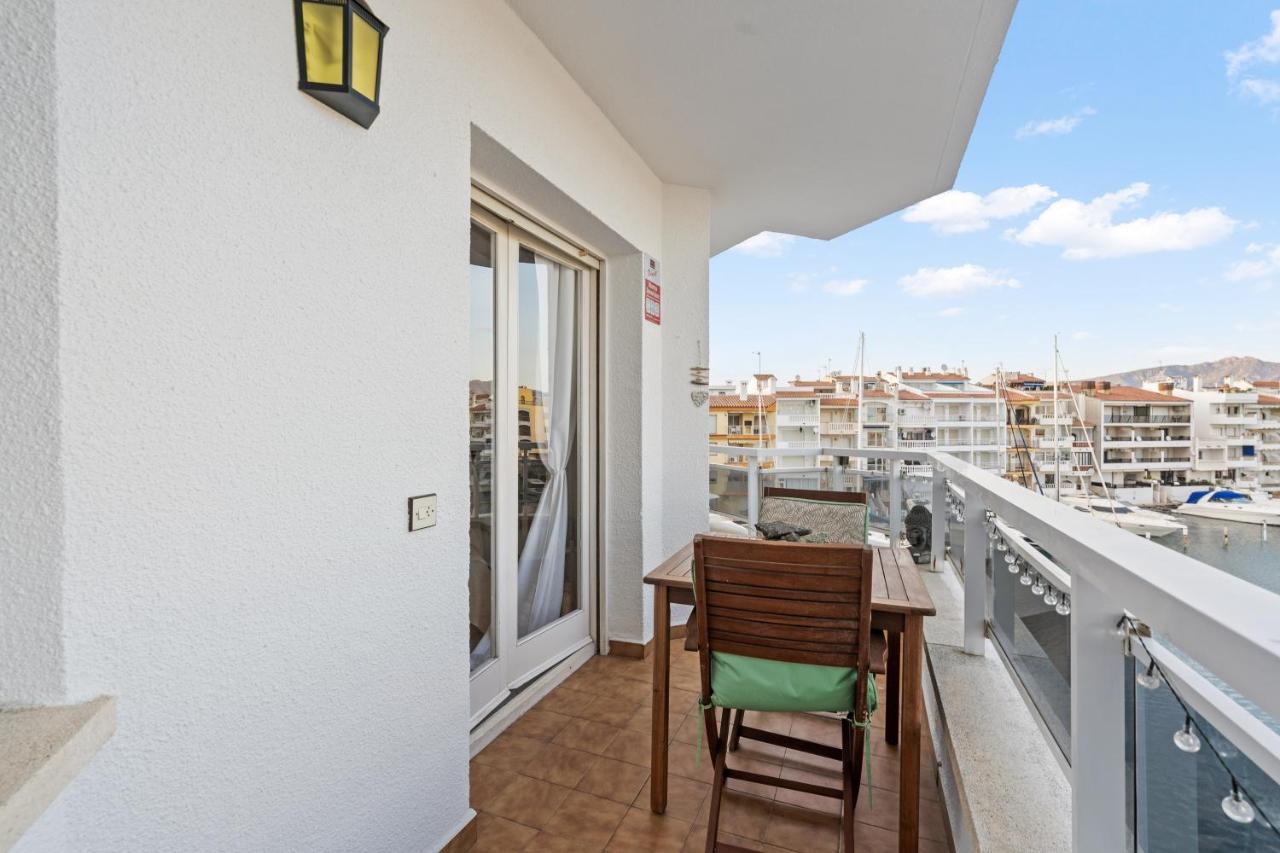 Welcs Apartamento 055 Emp Con Terraza Y Vistas Al Canal 艾姆布里亚布拉瓦 外观 照片