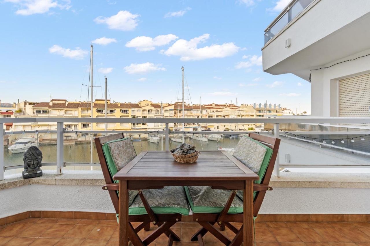 Welcs Apartamento 055 Emp Con Terraza Y Vistas Al Canal 艾姆布里亚布拉瓦 外观 照片